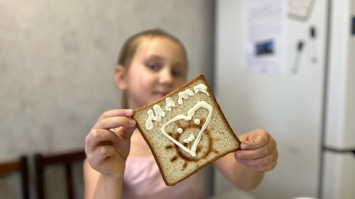 Когда в 2025 году будут отмечать День матери: точная дата праздника в России