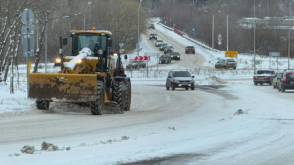 Как обогнать трактор через сплошную линию, не рискуя лишиться прав
