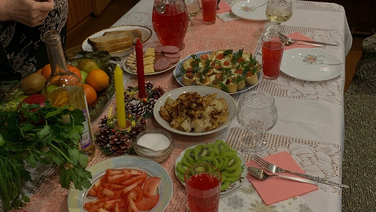 Ставим на новогодний стол салат «Огненная Лошадь» и живем весь 2026 припеваючи - как уважить символ года