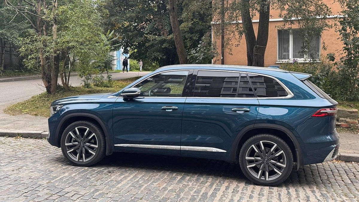 Главная картинка новости: Посчитал стоимость владения Geely Monjaro за 12 месяцев и обалдел: автомобиль не премиальный, а расходы просто космос