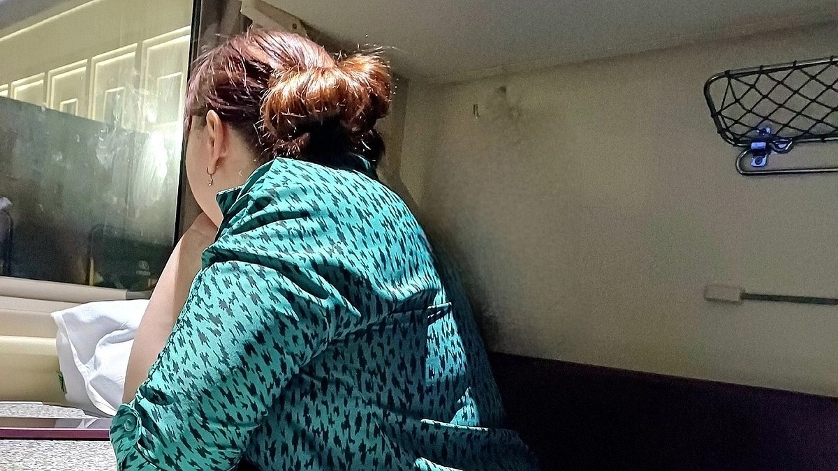 Она заняла мою нижнюю полку и сделала вид, что так и должно быть