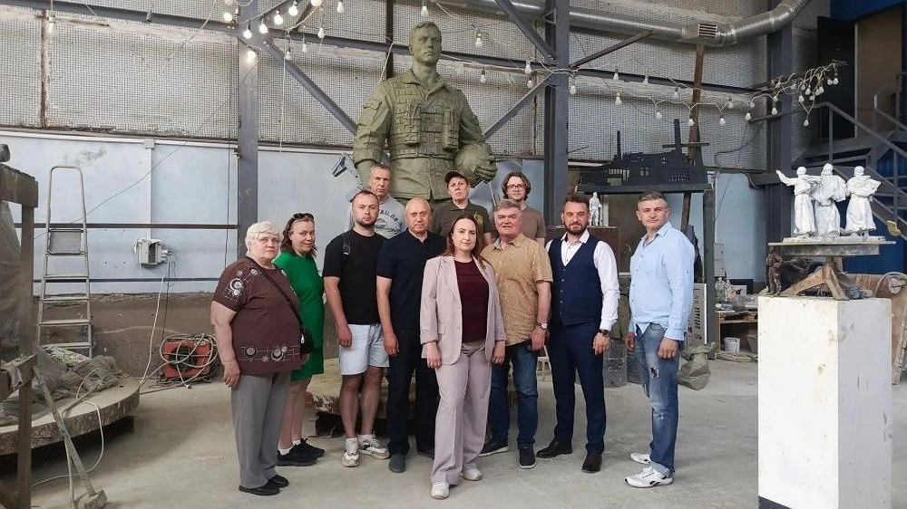 Ветеранам СВО презентовали проект скульптуры солдата для Аллеи Славы в Кирове