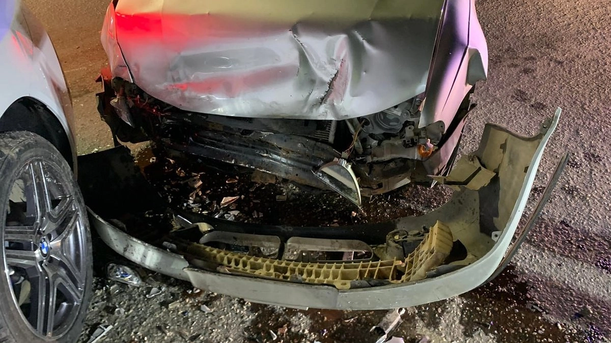 Авария с тремя пострадавшими произошла на Московской: столкнулись BMW и Daewoo Nexia, пострадали трое