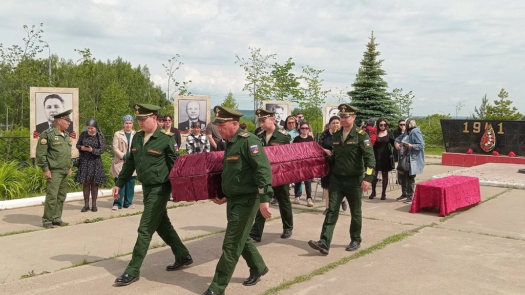 В Малмыжском районе простились с участником спецоперации, ранее пропавшим без вести