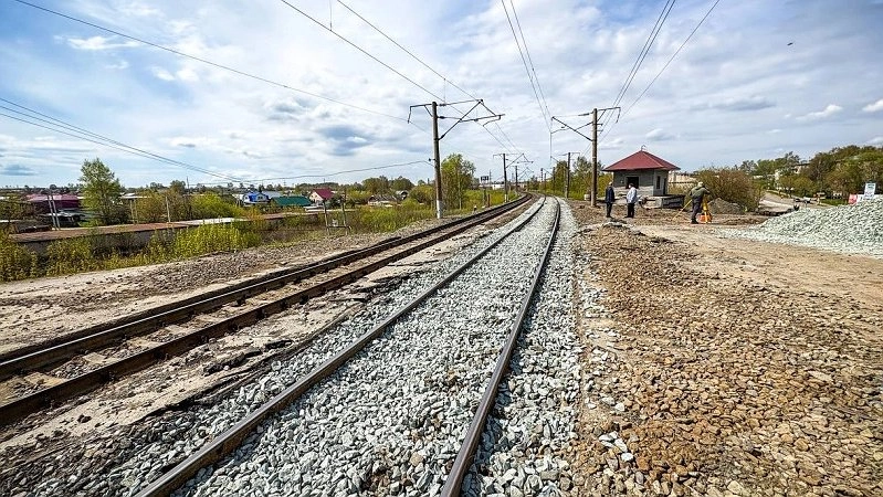Главная картинка новости: В Кирове заменили железнодорожные пути над будущим тоннелем