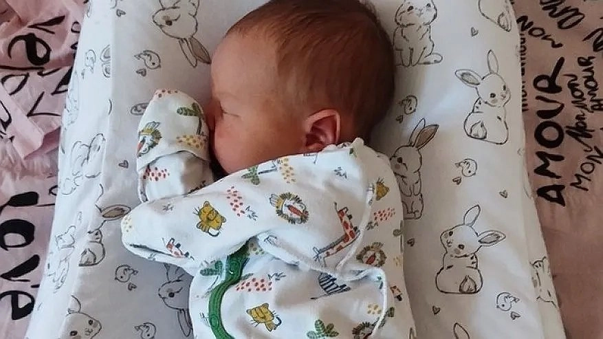 Главная картинка новости: "Ярко светит": в Кильмезском районе многодетные родители назвали ребенка редким именем