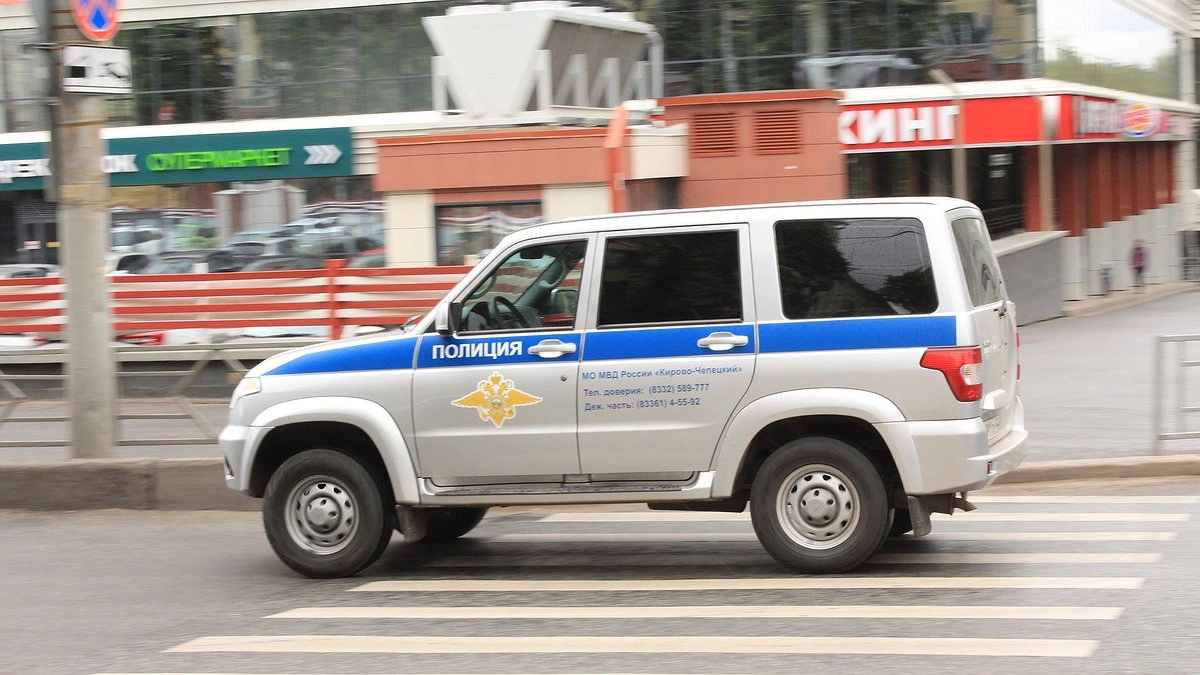 В Кирове пропавшую пенсионерку нашли лежащей за заброшенным домом