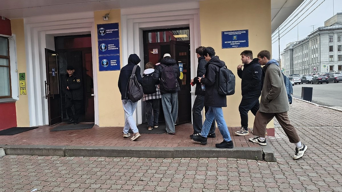 В Кирове подготовили обзор стипендий студентов
