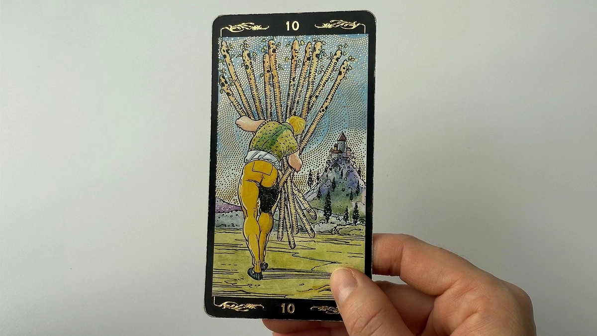 День проверит на выносливость - не тащите всё в одиночку: совет карт Таро на 4 марта