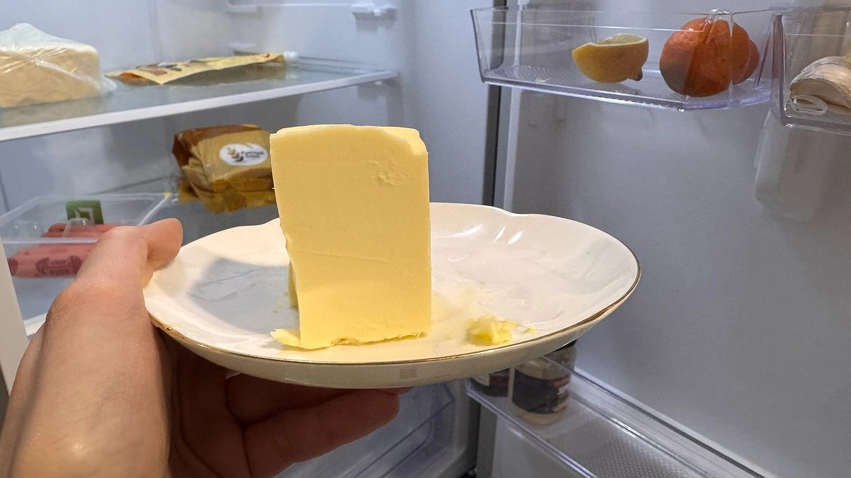 Главная картинка новости: Что выдаёт подделку в пачке сливочного масла и как распознать фальсификат за 10 секунд: сделайте это уже в магазине