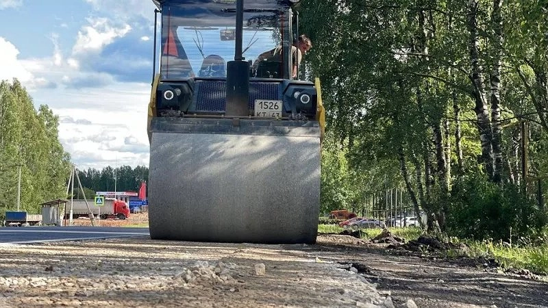 Главная картинка новости: В Кирове завершается ремонт улиц