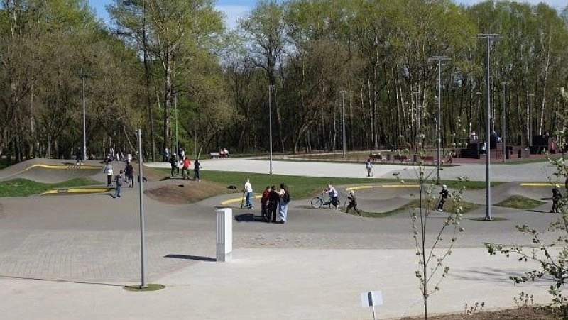 Спортивные площадки у цирка откроют в середине апреля