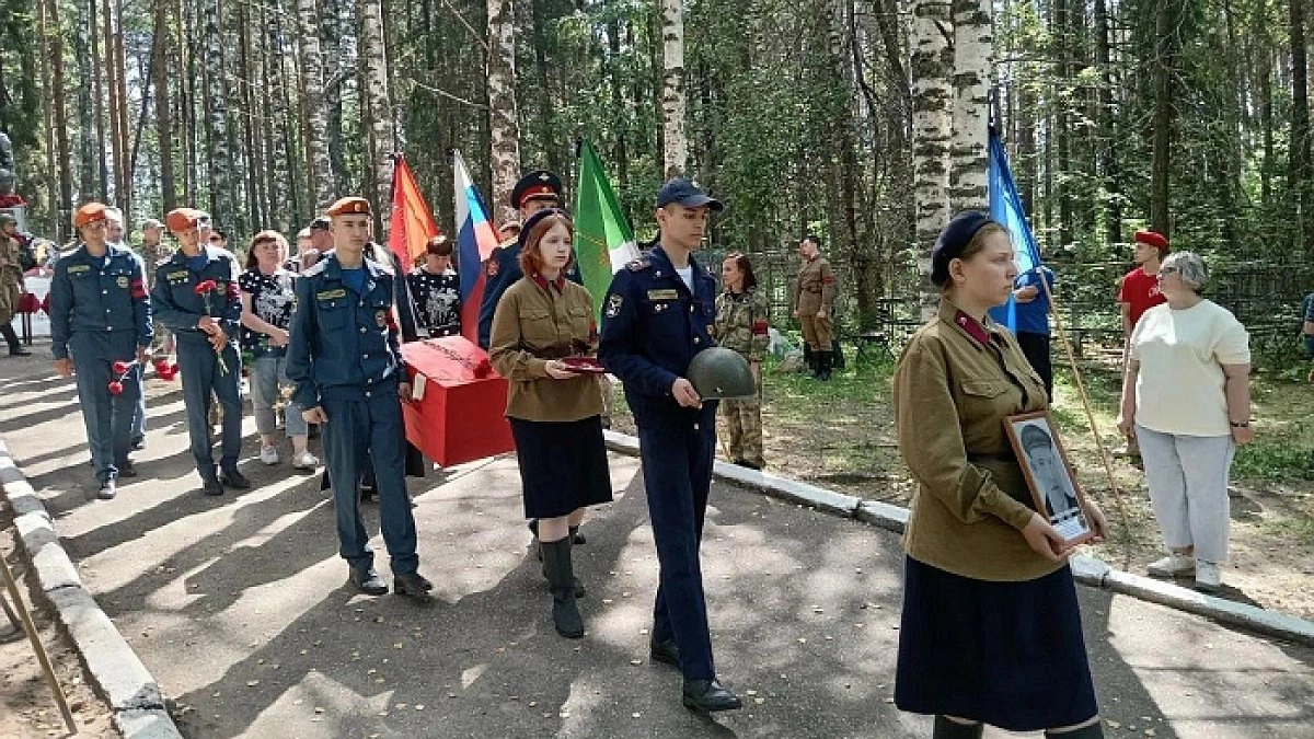 Останки защитников Москвы предали земле в Кировской области