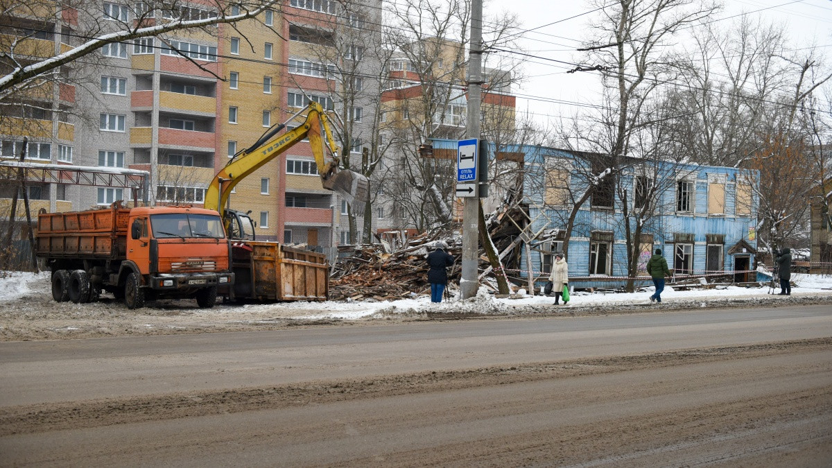 В Кирове снесут заброшенные дома: часть из них повредили пожары - новости  Кирова и Кировской области