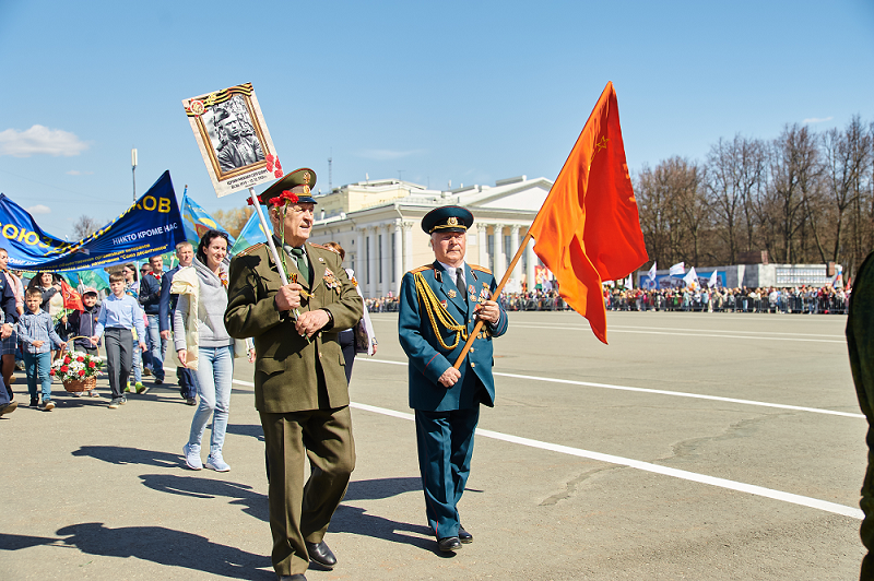 Парад в кирове. Парад Киров 2022. Парад Победы Киров. Парад Победы Киров 2021. Парад Победы 2022 в Кирове.