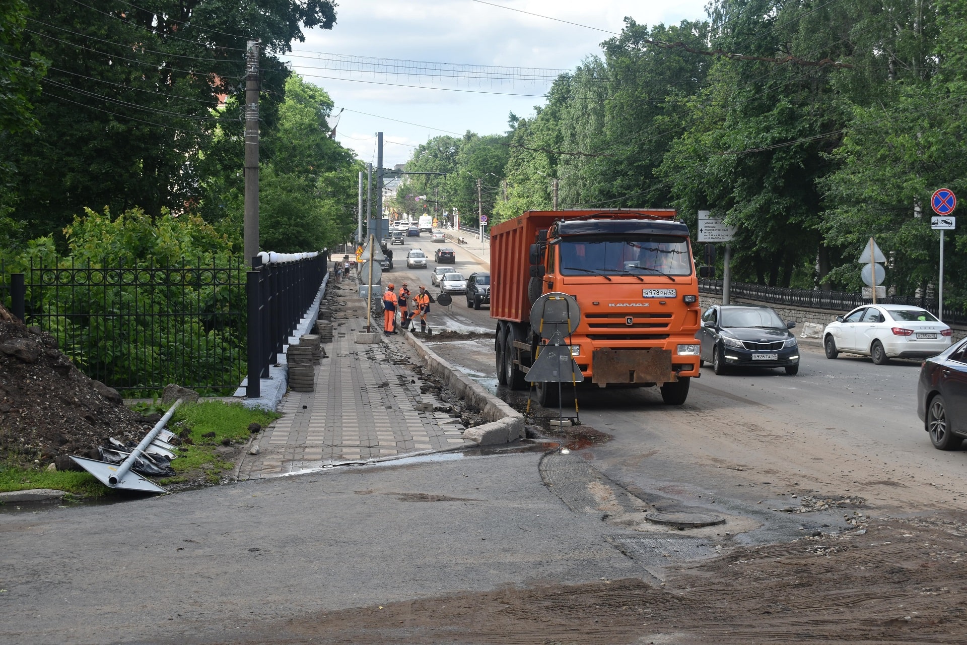 Потоп на Карла Маркса устранили за несколько часов | 27.06.2022 | Киров -  БезФормата