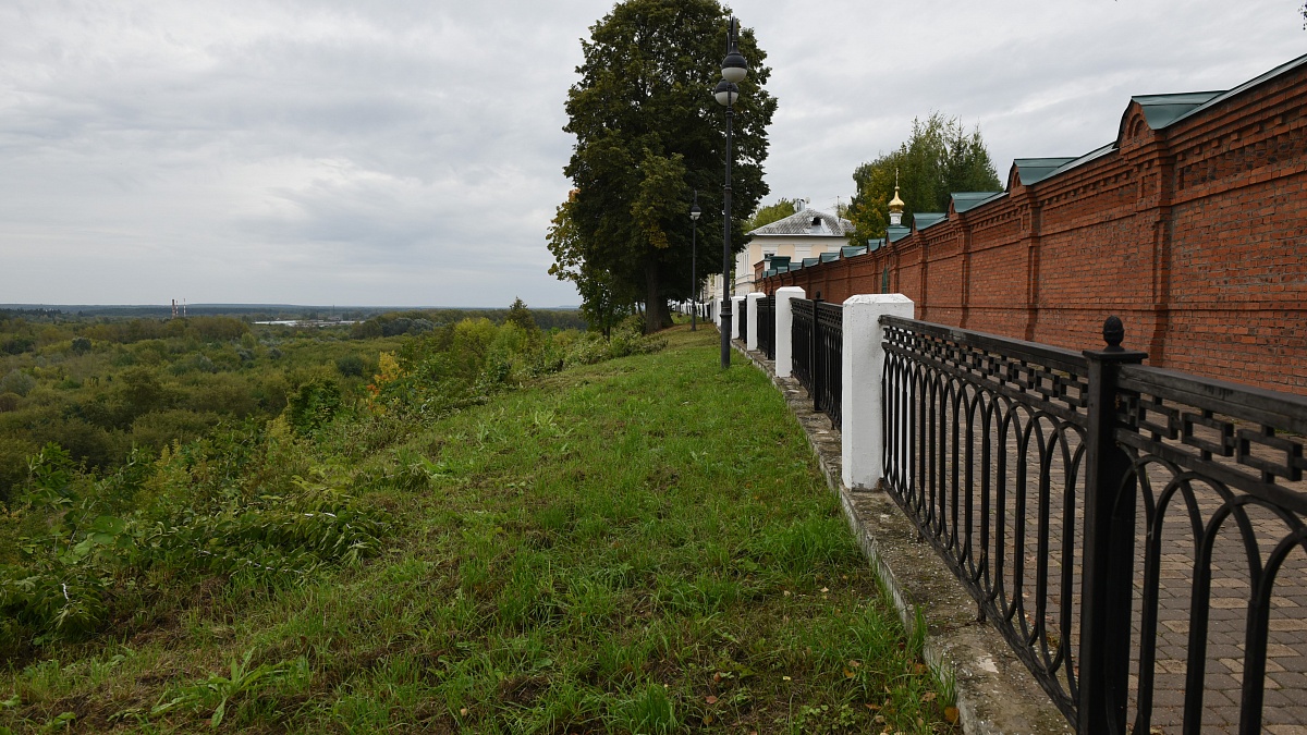 набережная вятки в кирове. набережная 4 киров. заброшенные здания в кирове. заброшенные здания кирово чепецк. г киров набережная грина.