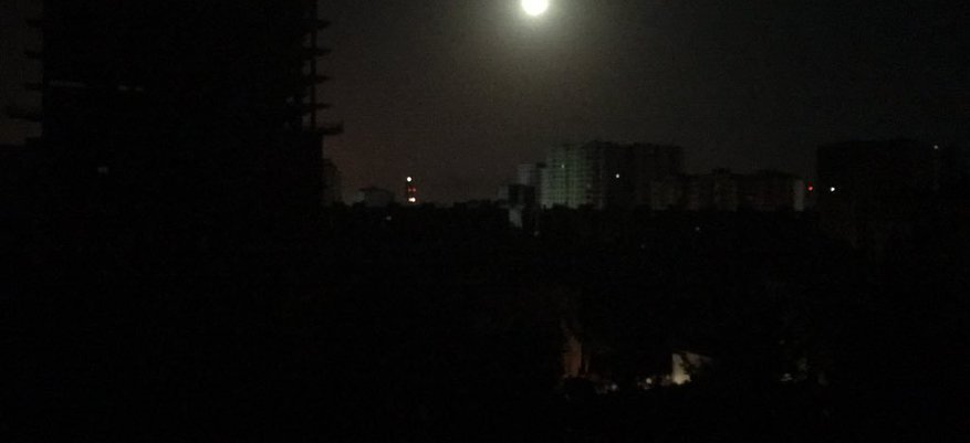 Харьков без света и воды. Хабаровск без света ночью фото массовое отключение.
