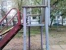 В Кирове разбирают детские площадки: известна причина