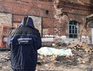Под Кировом рабочий упал с высоты 7 этажа и разбился насмерть