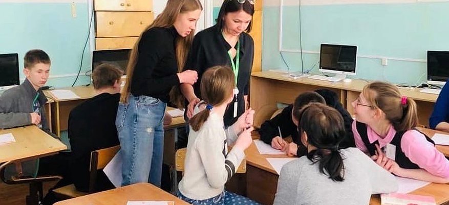 Волонтеры Сбербанка обучают финансовой грамотности воспитанников детских домов Кировской области