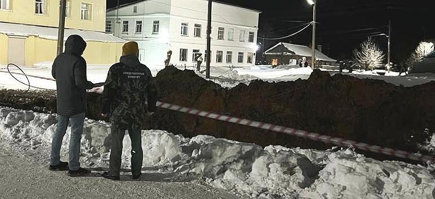 В Кировской области в котлован провалились рабочие: один погиб