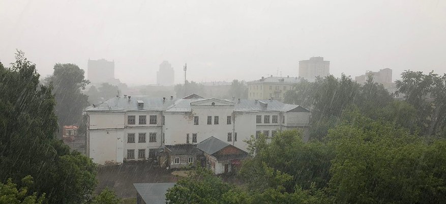 Когда в Кирове закончатся ливни: МЧС выпустило метеопредупреждение