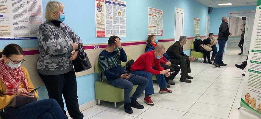 Кировчанам рассказали, можно ли открыть больничный, не посещая поликлинику