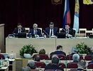 Депутаты Заксобрания приняли поправки в Конституцию через претензии и цитату историка