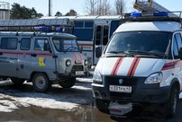 В Кировской области парашютист упал на крышу жилого дома