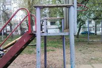 В центре Кирова с детской площадки пропал ребенок