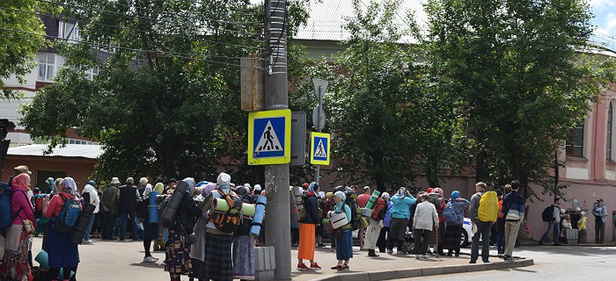 Как поедут автобусы до села Великорецкое в 2022 году: расписание и стоимость проезда