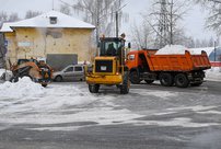 В Кирове автомобили, мешающие уборке снега, будут «перемещать»