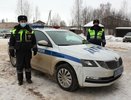 Автоинспекторы вызволили автоледи с ребёнком из снежного плена