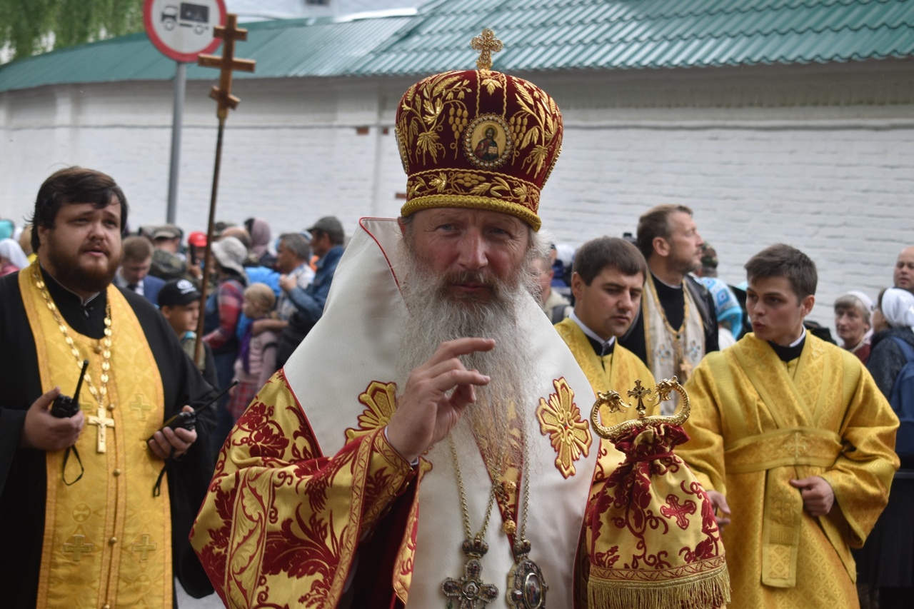 Патриарх Кирилл крестный ход