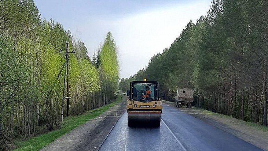 Главная картинка новости: Федеральный бюджет выделит Кировской области еще 350 миллионов рублей на ремонт дорог