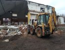 На Октябрьском рынке начали сносить старый павильон