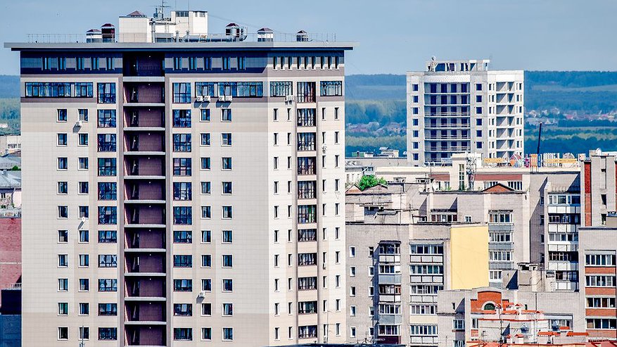 Главная картинка новости: Киров попал в топ-10 городов с самыми дешевыми квартирами