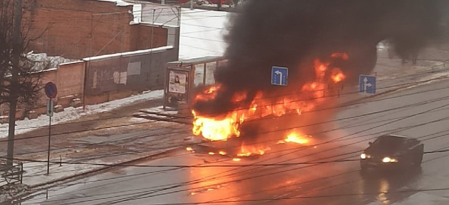 Прокуратура нашла нарушения у перевозчика, чей автобус загорелся в Кирове