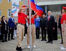Кировские школы начали учебный год с поднятия государственного флага