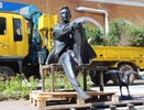 На площади в Слободском появился бронзовый Александр Грин