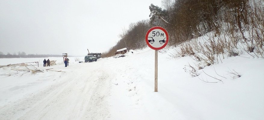 В Кировской области готовят 7 ледовых трасс через реку Вятка