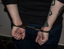Кировчанин выхватил из рук женщины дешевый телефон и убежал