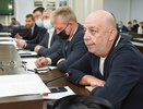 Строительство школ, ремонт дорог, благоустройство парков: депутаты обсудили бюджет на 2022 год