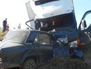 В Зуевском районе столкнулись авто и грузовик: один из водителей погиб