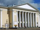 Портретная галерея и фотовыставка: как в кировском драмтеатре откроют новый сезон