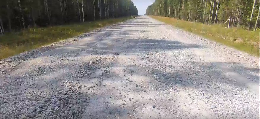 В Кировской области сделали новую дорогу, однако ездить по ней опасно