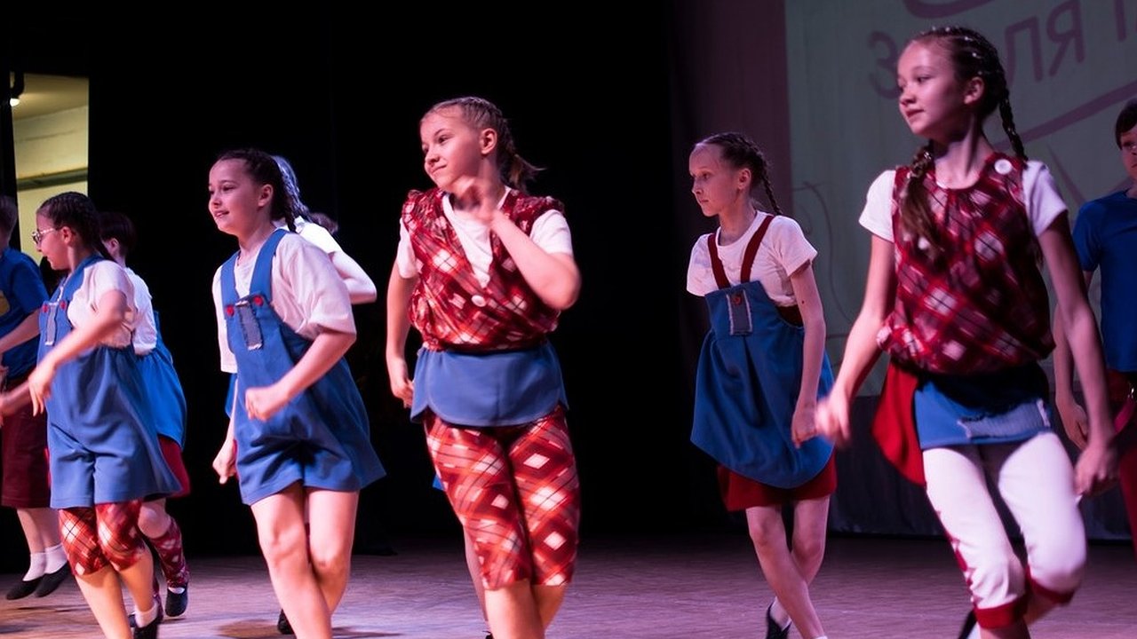 Главная картинка новости: Кировские танцоры стали победителями всероссийского творческого конкурса