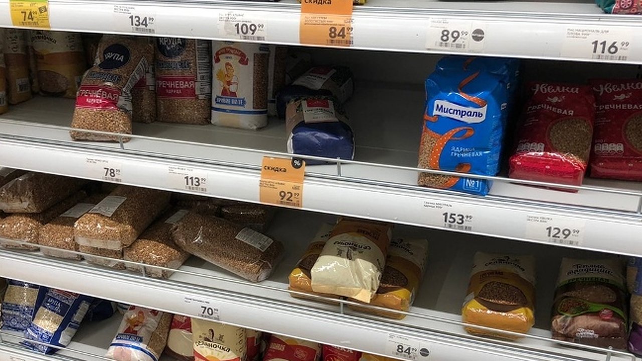 Главная картинка новости: Яйца, колбаса и крупы: какие продукты для кировчан изменились в цене за неделю