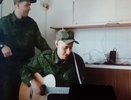 Мобилизованный учитель музыки шлет из Вольска землякам-кировчанам привет